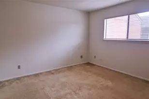 8313 Augustine Dr, Houston, TX 77036 - Photo 31