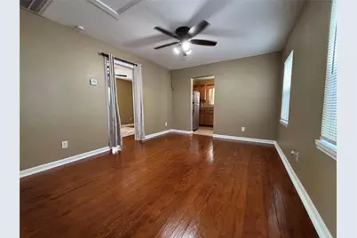 422 W Burleson Street, Wharton, TX 77488 - Photo 5
