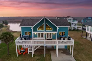 4021 Biscayne Beach Rd, Port Bolivar, TX 77650 - Photo 1