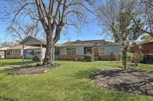 9309 Cathedral Dr, Houston, TX 77051 - Photo 5