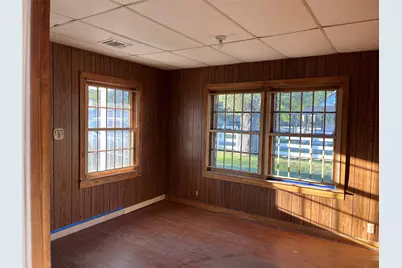 612 Silliman Street, Sealy, TX 77474 - Photo 3