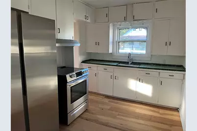 612 Silliman Street, Sealy, TX 77474 - Photo 7