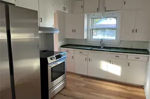 612 Silliman St, Sealy, TX 77474 - Photo 7