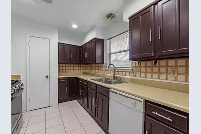 7234 Lost Fable Lane, Houston, TX 77095 - Photo 7