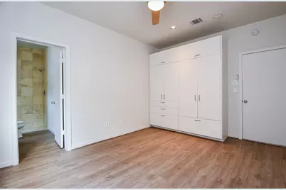 92 Dennis Street #B, Houston, TX 77006 - Photo 9
