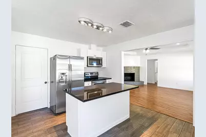 6206 Westbranch Drive, Houston, TX 77072 - Photo 11