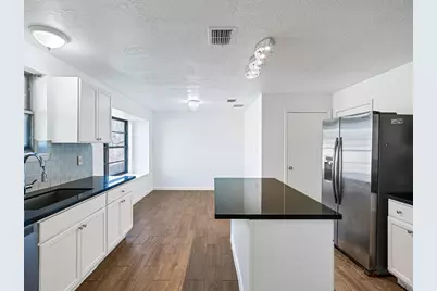 6206 Westbranch Drive, Houston, TX 77072 - Photo 9