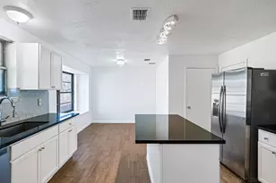 6206 Westbranch Dr, Houston, TX 77072 - Photo 9