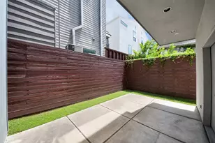 1823 Southmore Blvd, Houston, TX 77004 - Photo 9