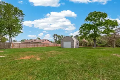 917 S Main Street, Highlands, TX 77562 - Photo 41