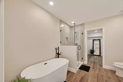 917 S Main Street, Highlands, TX 77562 - Photo 33