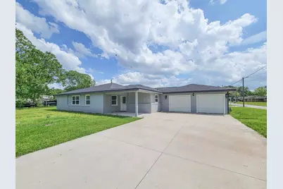 3304 Lincoln Street, Liberty, TX 77575 - Photo 1