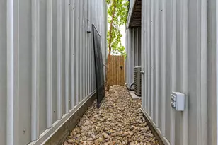 219 W Gray St, Houston, TX 77019 - Photo 35