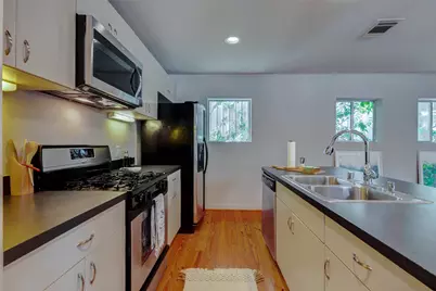 219 W Gray Street, Houston, TX 77019 - Photo 5