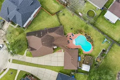9911 King William Drive, La Porte, TX 77571 - Photo 23