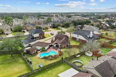 9911 King William Drive, La Porte, TX 77571 - Photo 35