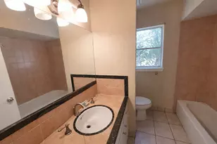 705 Inwood Dr, Baytown, TX 77521 - Photo 7