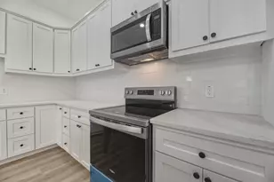 117 Capetown Ln, Conroe, TX 77356 - Photo 11