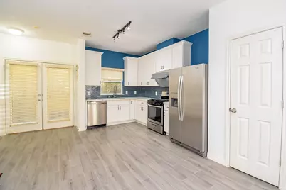 2202 Naomi Street #3, Houston, TX 77054 - Photo 9