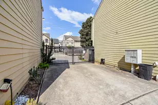 2202 Naomi St, Houston, TX 77054 - Photo 41