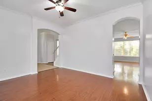 15711 Rosewood Hill Ct, Sugar Land, TX 77498 - Photo 9