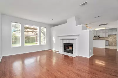 15711 Rosewood Hill Ct, Sugar Land, TX 77498 - Photo 11