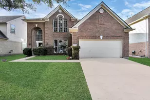 15711 Rosewood Hill Ct, Sugar Land, TX 77498 - Photo 3