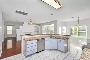 15711 Rosewood Hill Ct, Sugar Land, TX 77498 - Photo 19