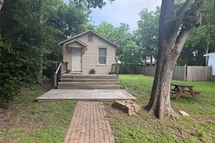 317 3rd St, San Leon, TX 77539 - Photo 1