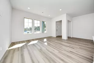 363 Legacy Point, Sealy, TX 77474 - Photo 5