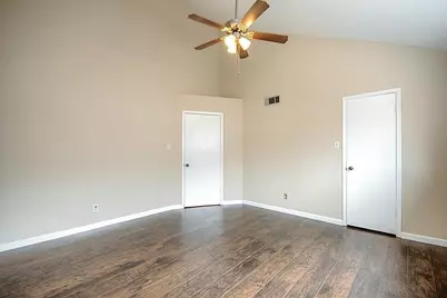 10811 Richmond Avenue #19, Houston, TX 77042 - Photo 13