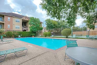 10811 Richmond Avenue #19, Houston, TX 77042 - Photo 21