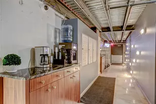 917 Main St, Houston, TX 77002 - Photo 25