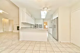 5822 W Bellfort St, Houston, TX 77035 - Photo 17