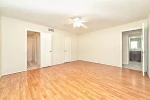 5822 W Bellfort St, Houston, TX 77035 - Photo 29