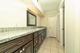 5822 W Bellfort St, Houston, TX 77035 - Photo 33