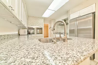 5822 W Bellfort Street, Houston, TX 77035 - Photo 15