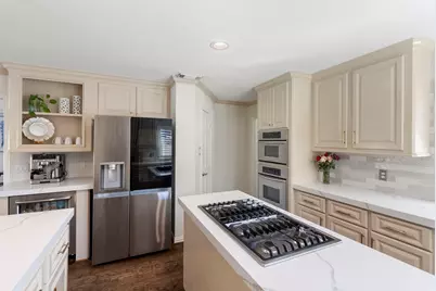 39 Watertree Court, The Woodlands, TX 77380 - Photo 17