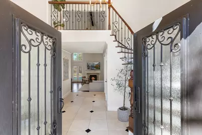 39 Watertree Court, The Woodlands, TX 77380 - Photo 9