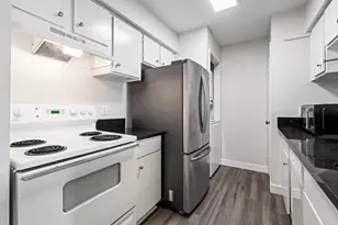 3300 Pebblebrook Dr, Seabrook, TX 77586 - Photo 13