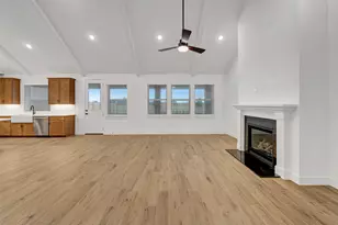 12110 Upper Meadows Ave, Mont Belvieu, TX 77535 - Photo 7