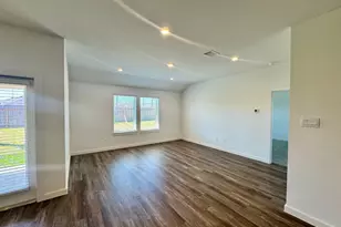 1102 Rayburn Dr, Rosharon, TX 77583 - Photo 3