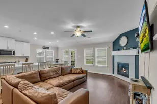 1917 Canyon Live Oak St, Conroe, TX 77304 - Photo 5
