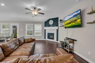 1917 Canyon Live Oak St, Conroe, TX 77304 - Photo 13