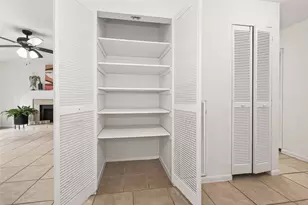 1 Laurel Oak Pl E, The Woodlands, TX 77380 - Photo 21