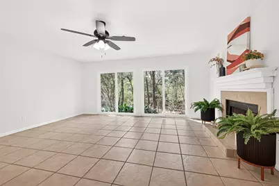 1 Laurel Oak Place E, The Woodlands, TX 77380 - Photo 9