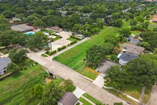 2210 Joel Wheaton Rd, Houston, TX 77077 - Photo 29