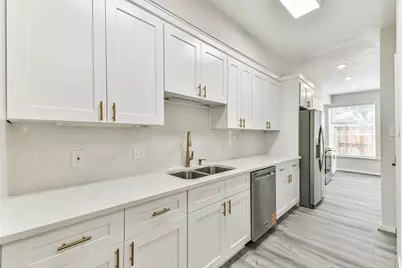 2604 Mid Lane, Houston, TX 77027 - Photo 13