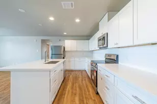 215 Pk Pl Cir, Waller, TX 77484 - Photo 9