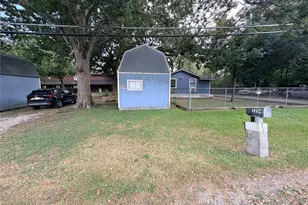 2308 Avenue L, Bay City, TX 77414 - Photo 3